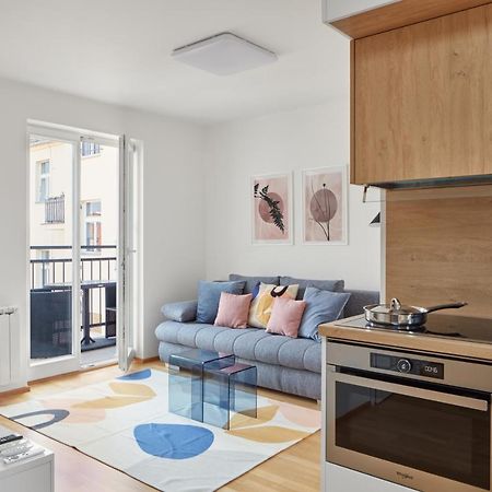 Bright Apartment In New Town By Prague Days Kültér fotó