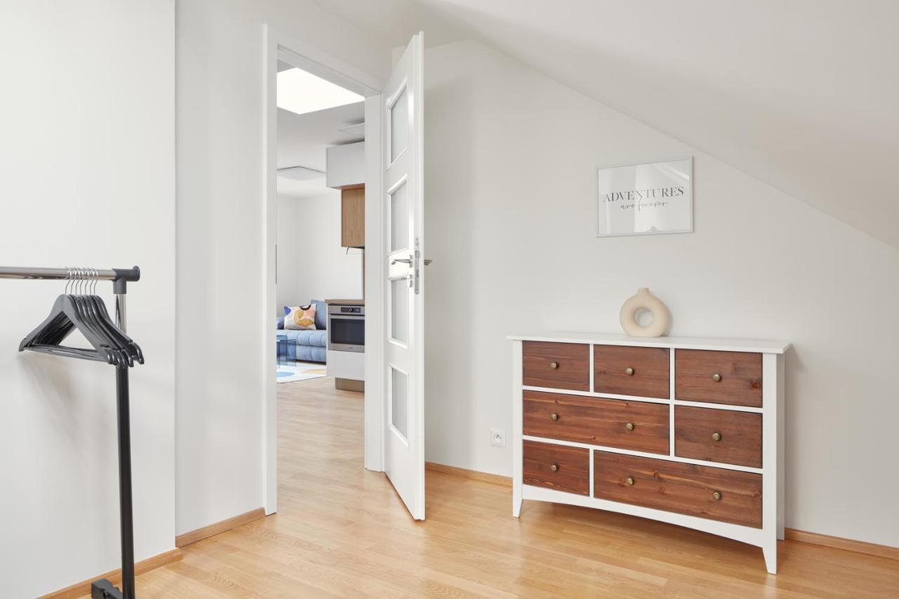 Bright Apartment In New Town By Prague Days Kültér fotó